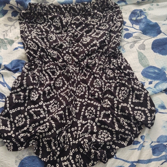 Clothes that are too small for me - Picture 5 of 7